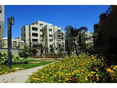 مبنى سكني للبيع مكون من 16 شقة مفروشة بالكامل جاهز للاستلام في The Village New Cairo من بالم هيلز
