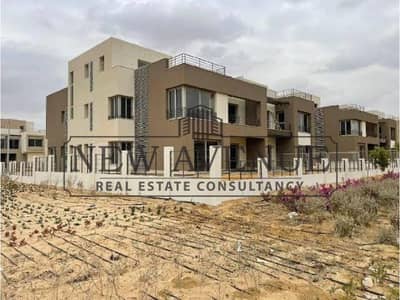 فاميلي هاوس Type G للبيع أقل من سعر السوق بموقع مميز جاهز للاستلام فيPalm Hills New Cairo بالم هيلز التجمع الخامس بدون تشطيب