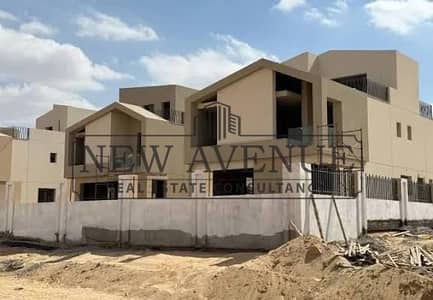 سكاي هاوس للبيع تشطيب كامل في كمبوند SODIC Karmell كارميل سوديك نيو زايد استلام 2027 موقع مميز