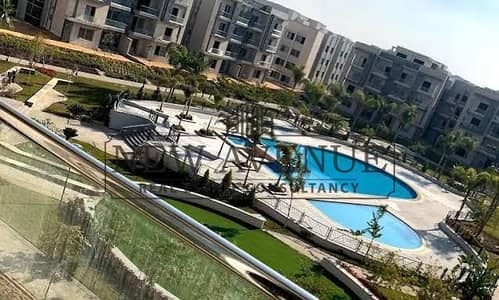 شقة للبيع متشطبه مع المطبخ والتكييفات استلام فوري فيGalleria moon valley جاليريا مون فالي القاهرة الجديدة