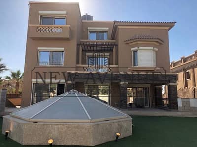 فيلا مستقلة (ستاند ألون) للبيع في كمبوند بلاجيو  Bellagio ، بحديقة خاصة وحمام سباحة، بمساحة أرض 1000 متر، تشطيب كامل، جاهزة للاستلام الفوري.