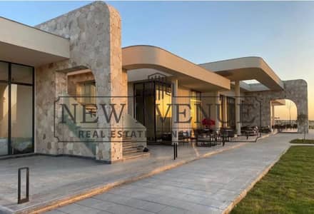 شاليه أرضي بحديقة كامل التشطيب استلام فوري للبيع في كون الساحل الشمالي في رأس الحكمة Koun North Coast - Ras el hekma من تطوير مباني إدريس