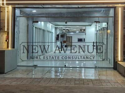 محل تجاري للبيع مباشرةً في شارع مصطفى النحاس تشطيب كامل