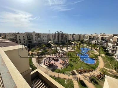 بنتهاوس نصف تشطيب استلام فوري للبيع  في أكتوبر بلازا october plaza   من سوديك موقع متميز اطالالات مباشره علي لاند سكيب