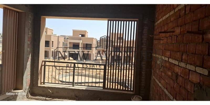 فيلا مستقلة جاهزة  للسكن بإطلالة مباشرة على البحيرة في تاج سيتي تاج فيل - القاهرة الجديدة  Taj city Taj ville من تطوير مدينة مصر