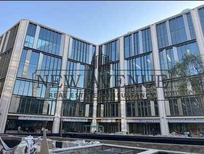مكتب بموقع متميز بوان ناينتي التجمع استلام فوري One Ninety new Cairo