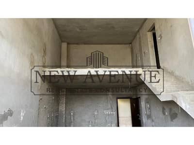 دوبلكس استلام فوري جاهزة للسكن للبيع في ديستريكت 5 استلام فوري فترة سداد طويلة اقل من سعر السوق 3 غرف سقف مرتفع