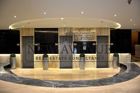 مكتب دور كامل للايجار متشطب بالكامل في شيراتون مصر الجديدة.