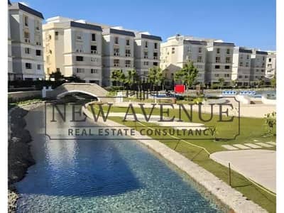 فيلا جاهزة للسكن تشطيب كامل تقع في موقع متميز علي land scape في Mountain View Hyde park مساحتها 234 متر مربع بالإضافة إلى 66 متر مربع روف و 3 غرف نوم