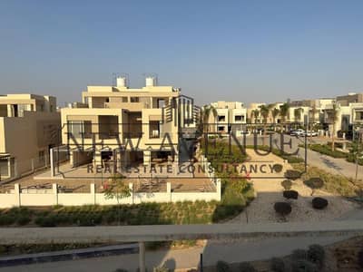 Lowest price for twin house ready to move overlooking landscape prime location palm hiils new cairo