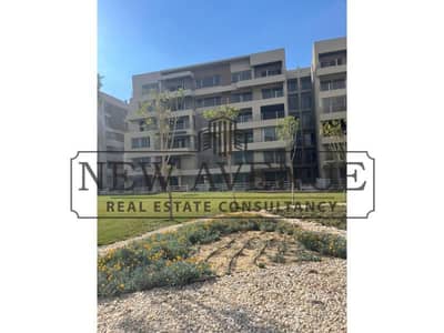 بسعر أقل من سعر السوق شقة جاهزة للسكن بإطلالة مميزة 162 متر ٢ غرف نوم رئيسيتين في capital gardens