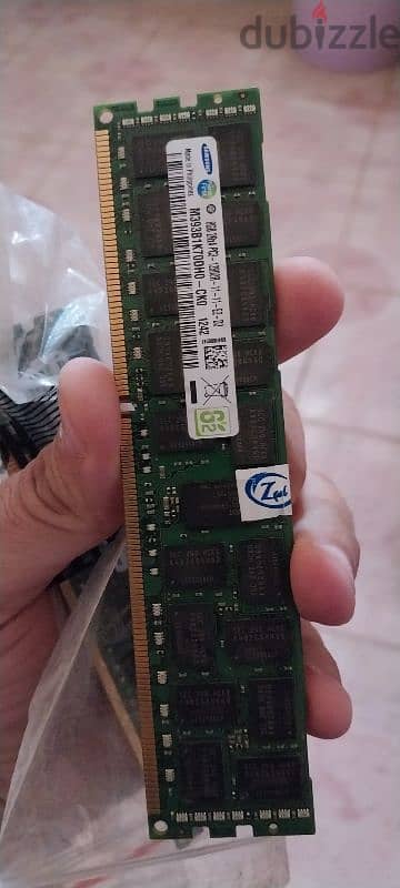 DDR 3  2×8 GB 2