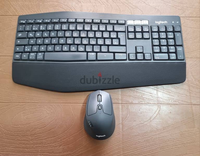 Logitech MK850 Combo 5