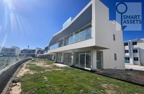 فيلا فاخرة للبيع بإطلالة لاجون في  فوكا باي ( Fouka Bay ) راس الحكمة