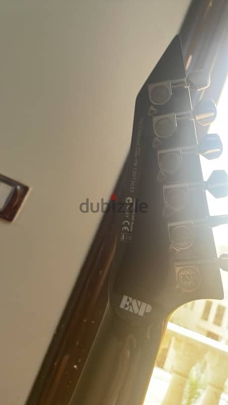 LTD v300 DUAL EMG electric guitar 4