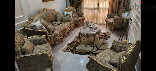 صالون فرنساوي مفيش منه غير القطعة دي معمول عموله
