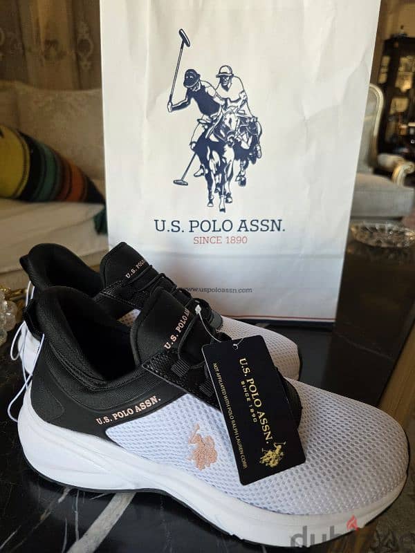 U. S POLO   ON SALE    size 38.5 2
