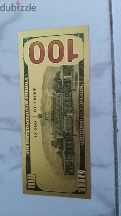 100 دولار تذكارية