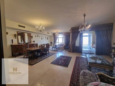 ارضي بجاردن للايجار في Uptown Cairoمفروشه بالكامل