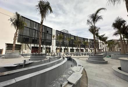 مكتب مشطب للإيجار في ليك فيو ريزيدنس التجمع الخامس lake view residence New Cairo