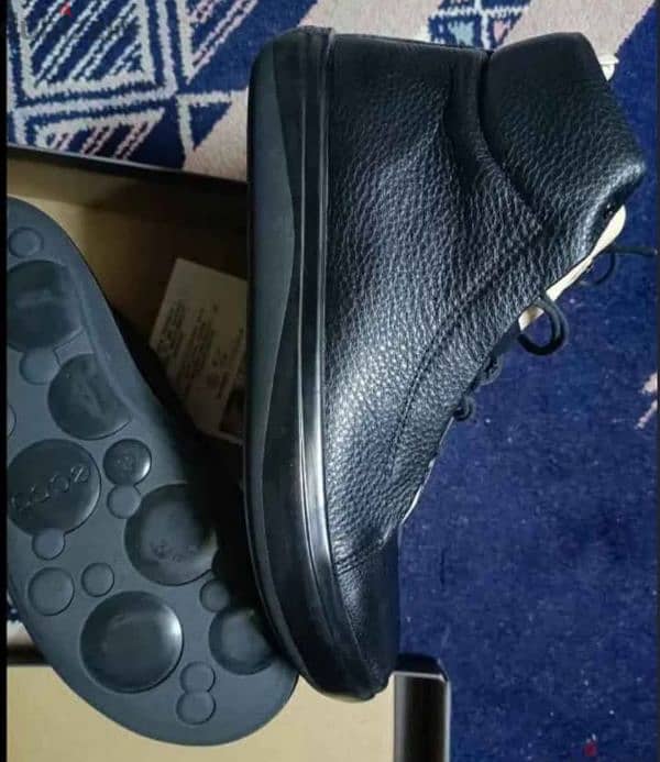 Ecco shoes 4