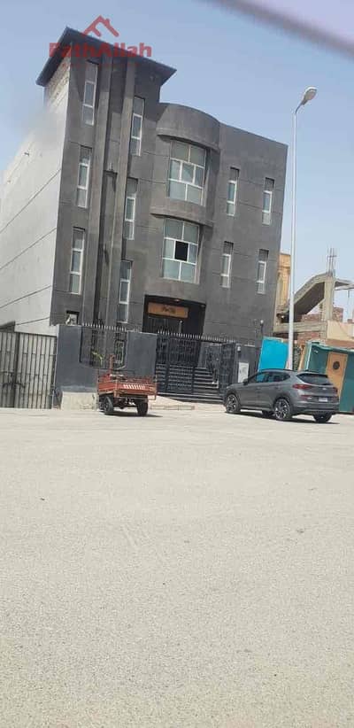 مصنع كيماوي للايجار بالتجمع بالالف مصنع المنطقه الصناعيه