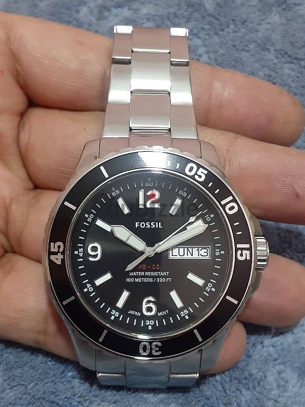 FOSSIL • FB - 02 1