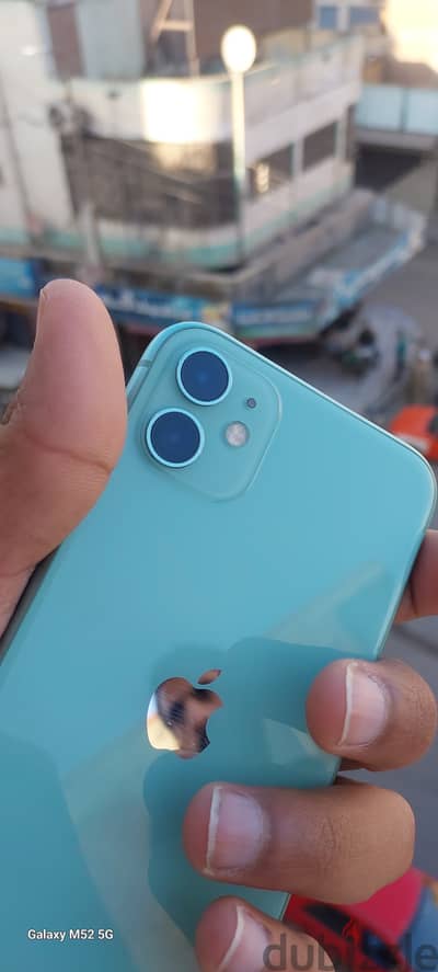 ايفون 11
