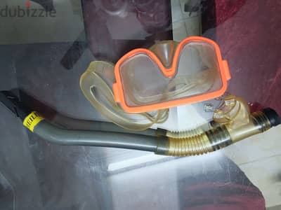 نظارة و تيوب بحر ب 250ج