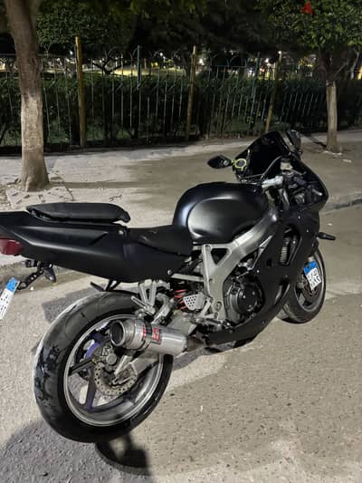 honda cbr 919RR