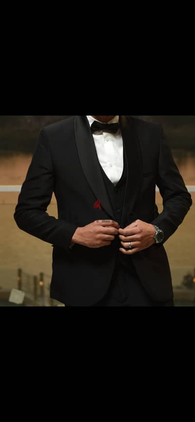 بدلة عريس. فرح . خطوبة بدل . كلاسيك. زفاف