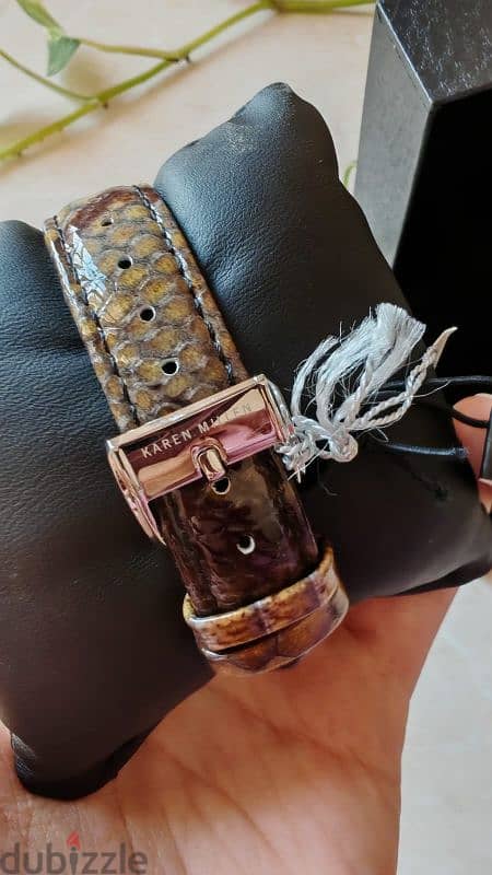 ساعة Karen Millen أصلية – Swarovski | صناعة إنجلترا | بالعلبة الأصلية 5