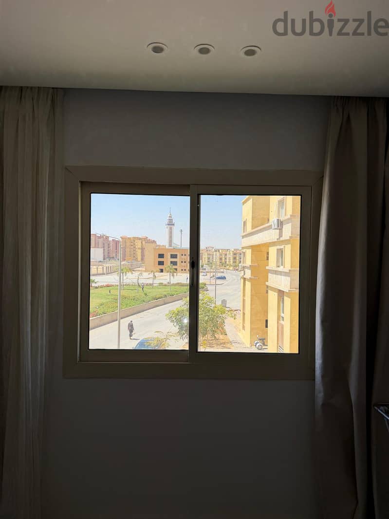 Degla Palms Compound 1