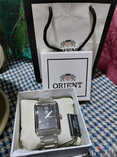 للبيع ساعه أورينت (Orient) أصلية يابانية أصلية ضد الماء الفولاذ جديده