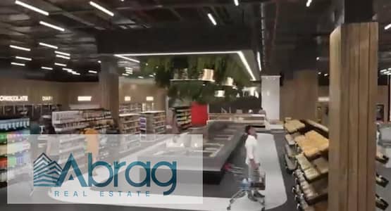 للبيع محل تجارى هايبر ماركت1000م في مول علامات 3lamat Town مقدم يبدء من 3%اقوى فرصة استثمارية في قلب 6 أكتوبر