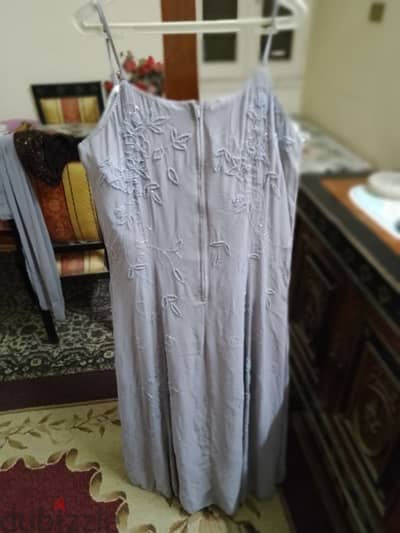 فستان سواريه رصاصي