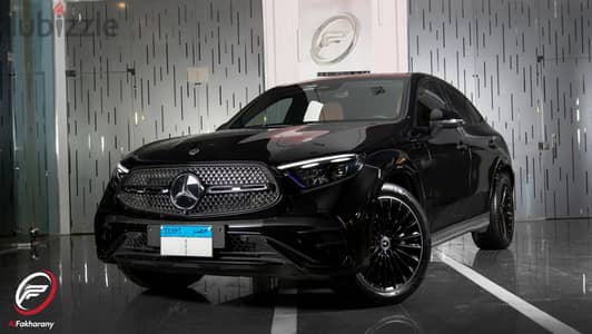 Mercedes-Benz GLC300 Fully loaded AMG / Night package 2025