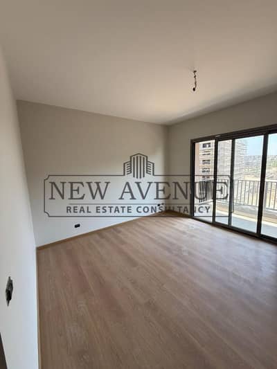للبيع شقة في سوان ليك ريزيدنس إيريس حسن علام Swan Lake Residences IRIS   التجمع الأول تشطيب كامل استلام فوري دور ثالث بموقع مميز وسعر لقطة