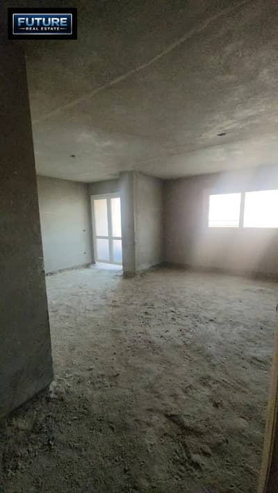 180 m apartment in Sama Compound in Katameya near Al-Said Club and Carrefour Maadi