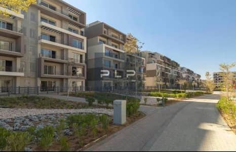Resale apartment for sale on the third floor ready for immediate delivery in a prime location inside Palm Hills Compound Fifth Settlement New Cairo