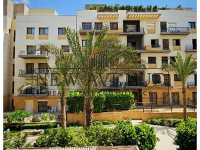 شقة مميزة بإطلالة مفتوحة في إيستاون سوديك | 205م | 3 غرف (ماستر) بلس غرفة مربية | 3 حمامات | نصف تشطيب | جاهزة للاستلام