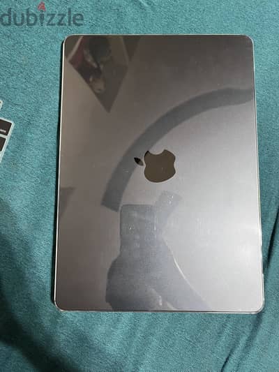 MacBook Air M2 - Midnight - 100% Battery- 4 Cycle