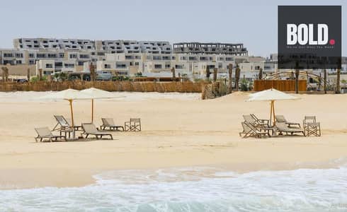 شاليه ريسيل في مصيف راس الحكمه رؤيه للبحر موقع مميز اقل سعر  Lowest Resale Chalet Prime Location Sea View