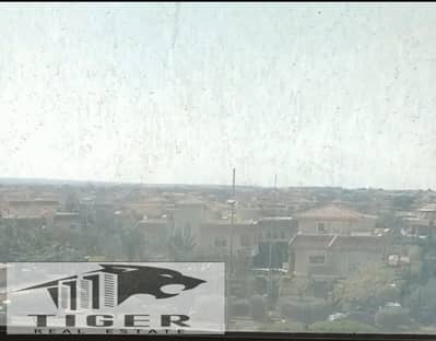  شقة للبيع في مدينتي – نموذج 700 | دور ثالث | 320 متر بإطلالة مفتوحة على الفلل في مدينتي