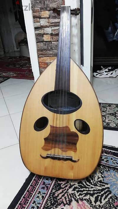 عود للبيع