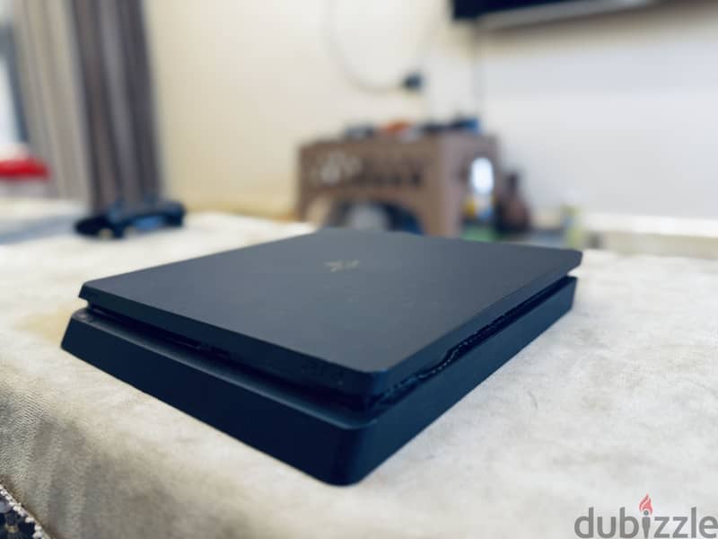 Play station 4 4