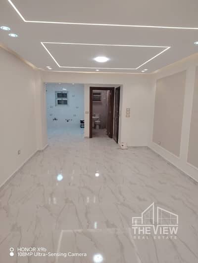 شقة  ارضى   بجاردن  خاصة  للبيع    كمبوند الخمايل Khamayel Compound الشيخ  زايد المرحلة  التالتة ب برايم  لوكيشن