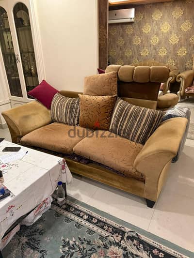 انتريه مودرن كنبه3 كنبه2 . . . . . . 2 كرسي خشب زان محمل