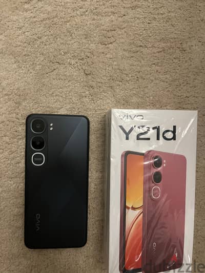 Vivo y21d  علبه مفتوحه فقط لسرعه البيع