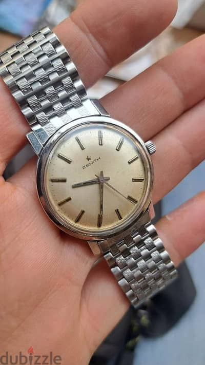 zenith سويسري